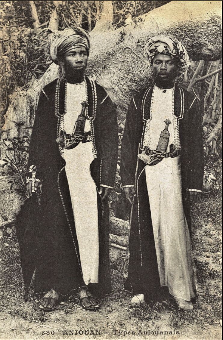 Antique postcard Anjouan Omani cloths Antique postcard Anjouan Omani cloths